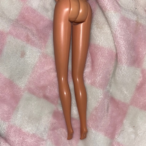 Party in Pink Barbie with original earrings - Picture 4 of 7